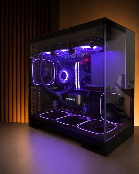 Glass Showcase custom PC built by The Tech Bench